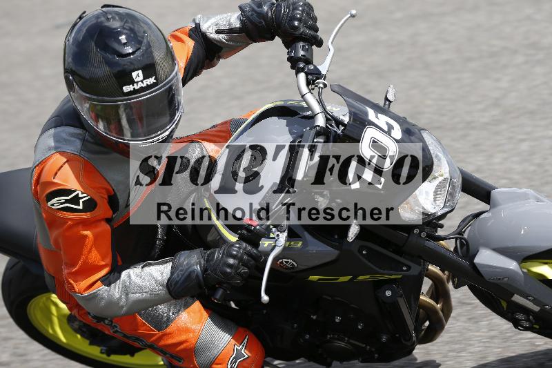 /Archiv-2024/29 12.06.2024 MOTO.CH Track Day ADR/Gruppe blau/105